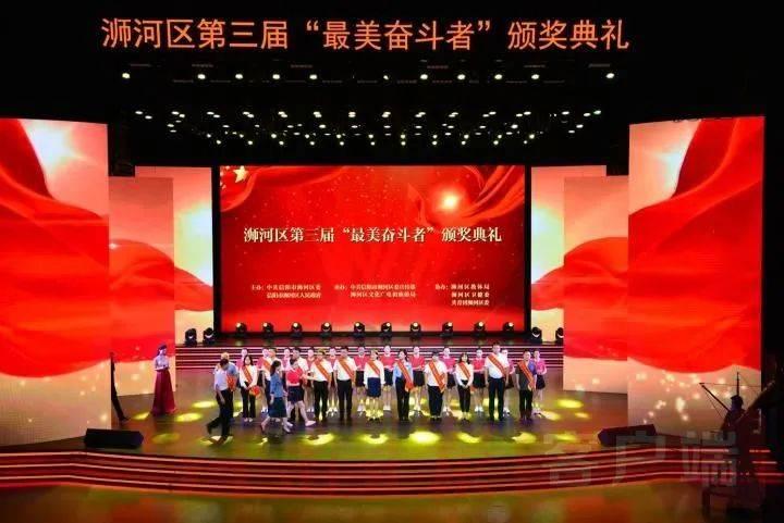 逃出上锁的现代房间2